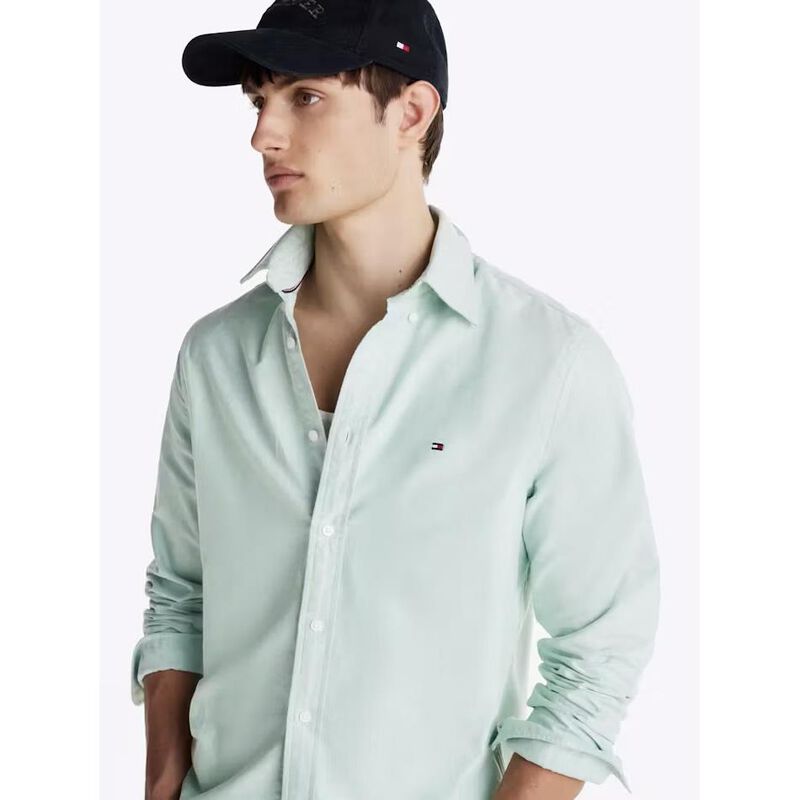 Tommy Hilfiger Heritage Regular Fit Oxford Shirt image number 2